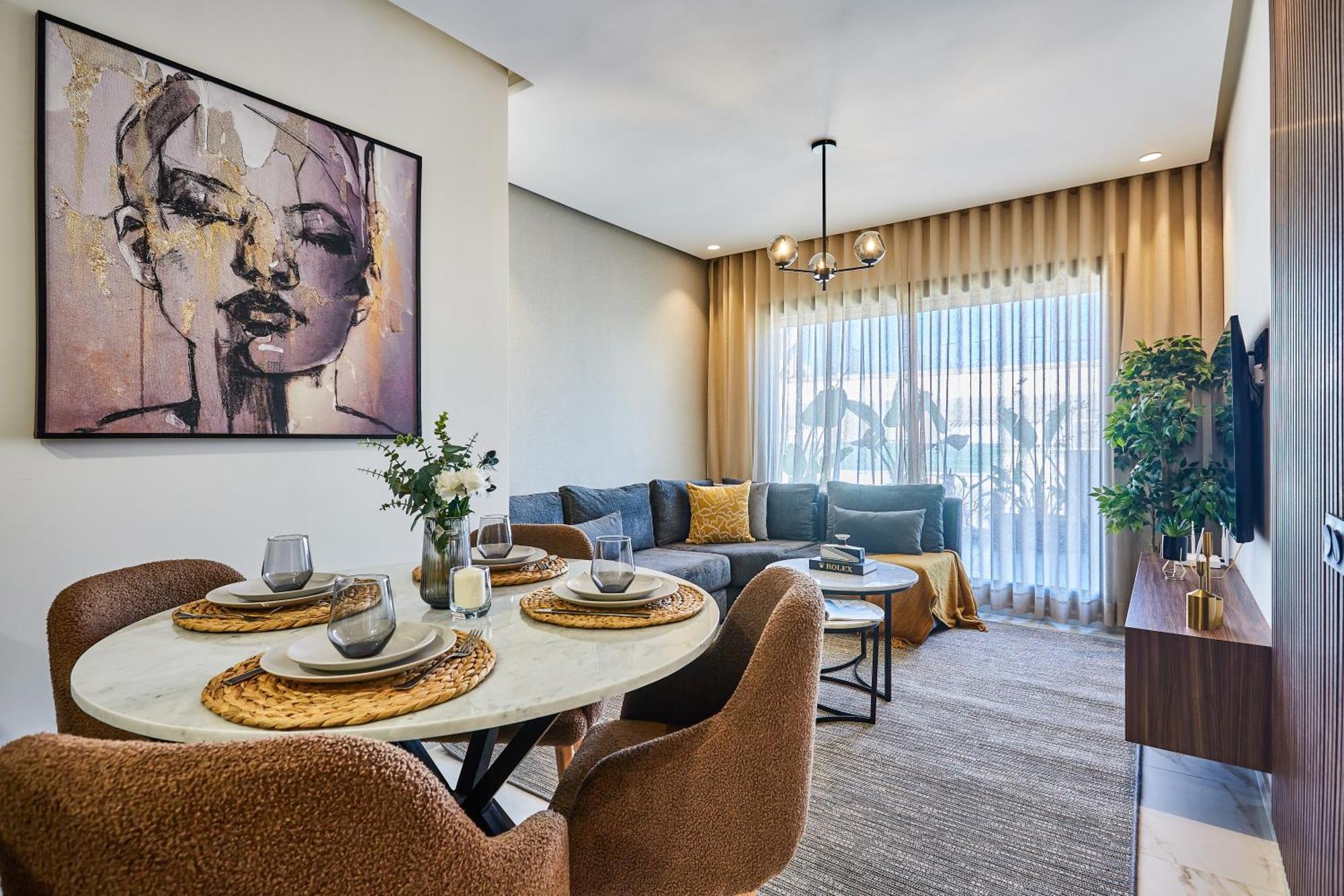 Appartamento Sleek And Modern 2-Bed Unit In Downtown Casa Casablanca Esterno foto