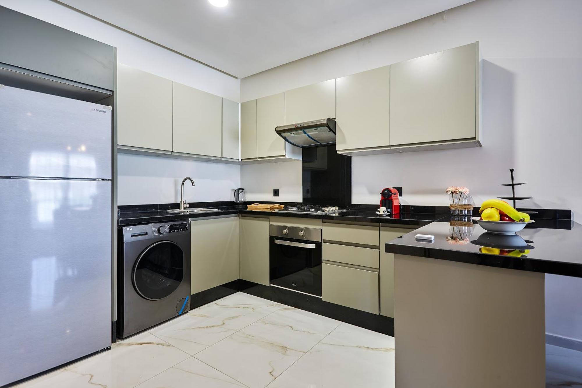 Appartamento Sleek And Modern 2-Bed Unit In Downtown Casa Casablanca Esterno foto