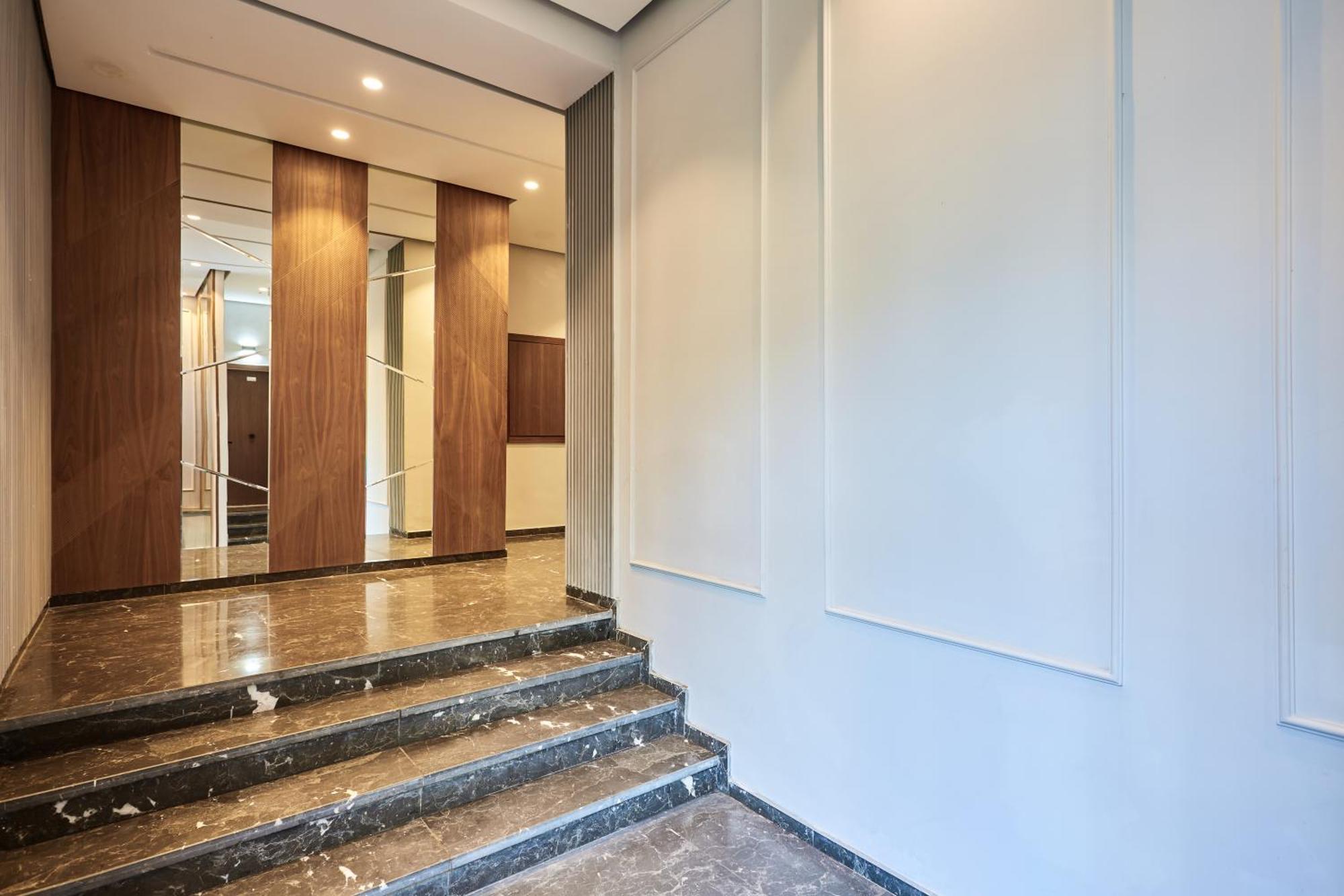 Appartamento Sleek And Modern 2-Bed Unit In Downtown Casa Casablanca Esterno foto