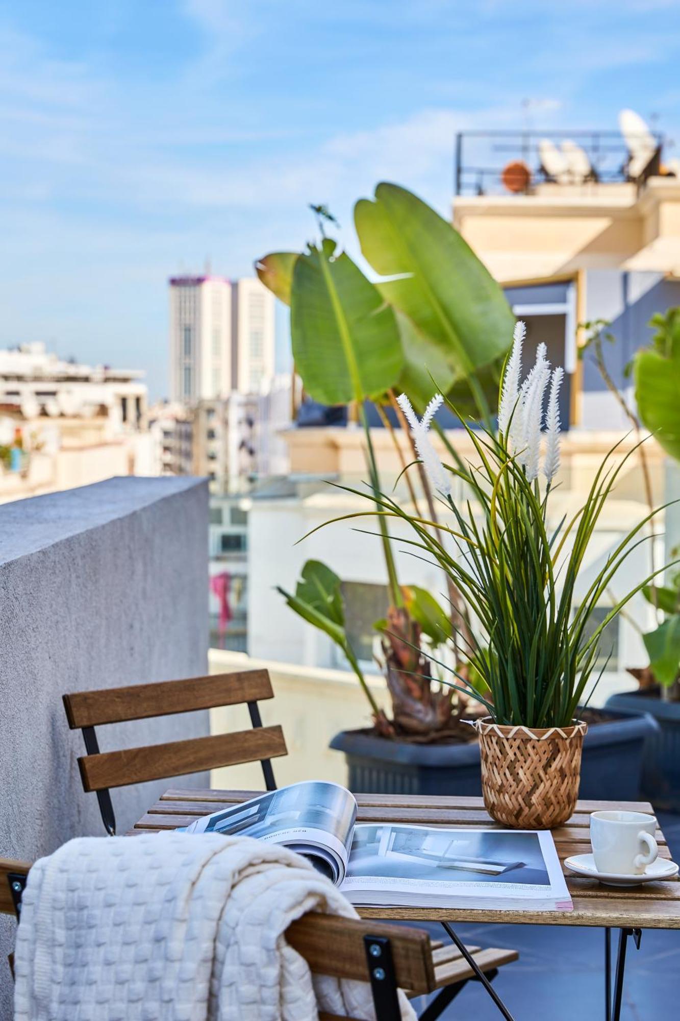 Appartamento Sleek And Modern 2-Bed Unit In Downtown Casa Casablanca Esterno foto